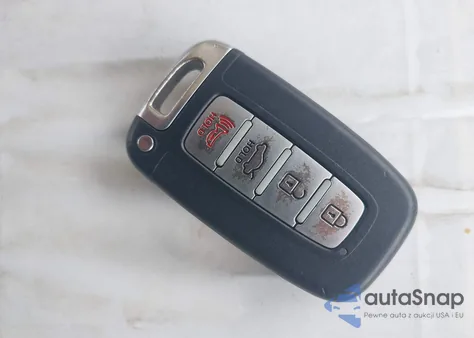 2012 Hyundai Sonata Hybrid z USA, uszkodzony, nr VIN KMHEC4A44CA035656